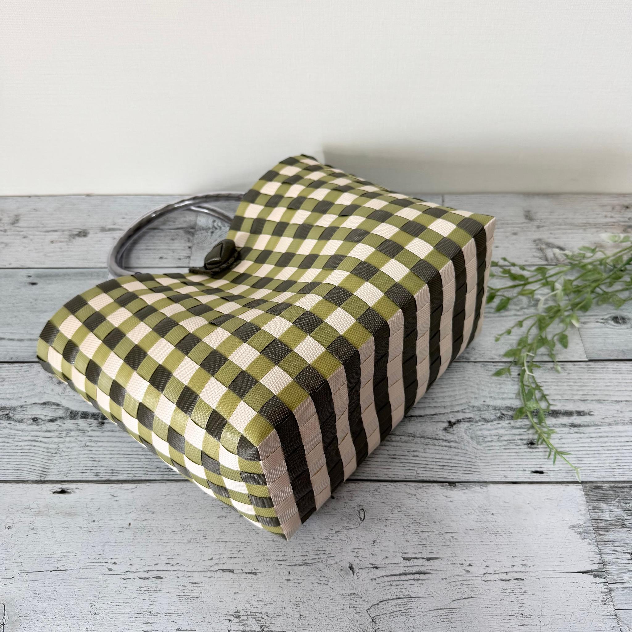 プラカゴ Lサイズ タータンチェック オリーブ×アイボリー プラカゴバッグ | 3枚目
